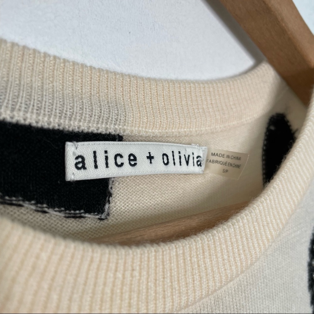 Alice + Olivia | Carey Sequin-Heart Wool Pullover Sweater - Picture 7 of 12